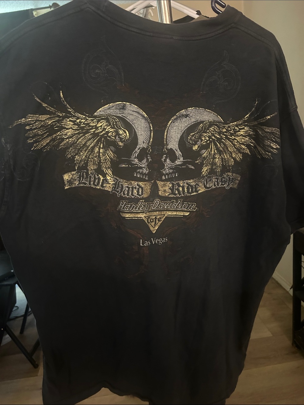Harley Davidson Graphic Short-Sleeve Men’s T-Shirt with Skull and Wing Print - Picture 5 of 5